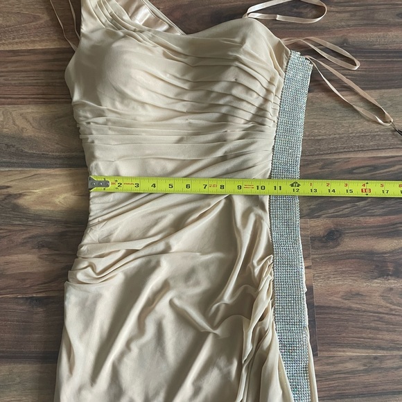 BNWT La Femme one shoulder gown - Picture 8 of 11